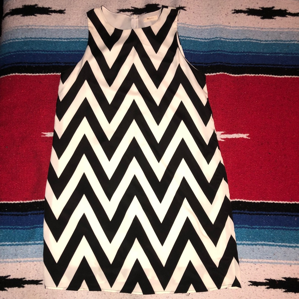 Cute Chevron Shift Dress